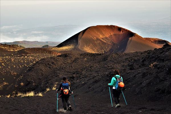 Etna Trek to 2,100 m and the 55-Metre Monpeloso Lava Tunnel