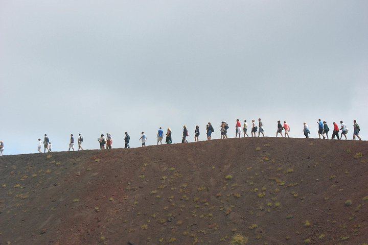 Etna tour group