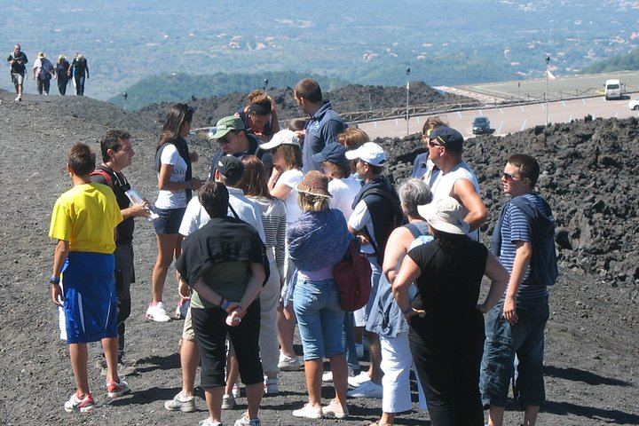 Etna tour group