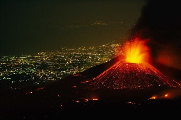 Etna and Taormina: Free Walking Tour of the Town, Greek Theatre Extra