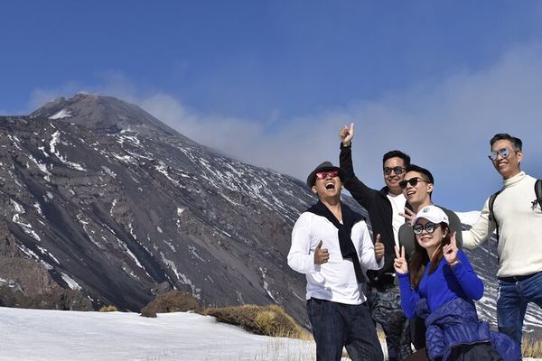 Etna Off the Tourist Trails: 5.5 km, 350 m of Ascent, Valle del Bove