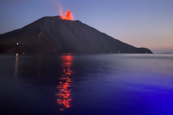 EXPLOSION SEEN FROM THE BOAT