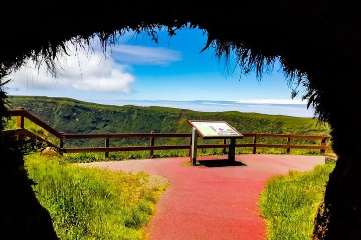 Faial Caldera. We go through a tunnel and it seems like we have entered another reality.