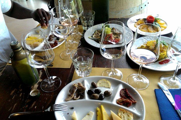 Food and wine at Etna winery