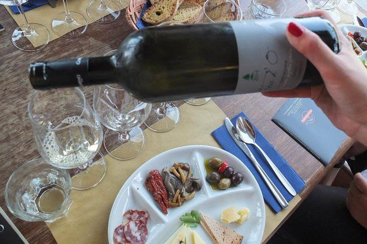 Food and wine at Etna winery