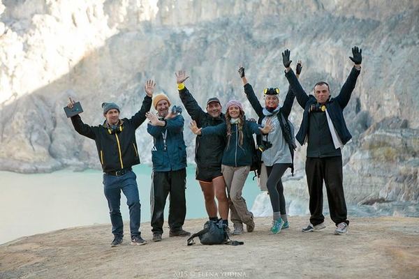 Ijen in 24 Hours from Bali: Afternoon Departure, a Room, and the 2,370 m Rim