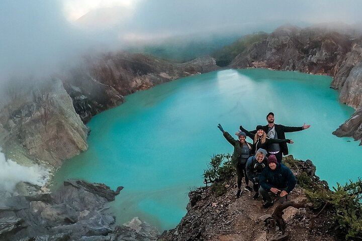 From Bali: 24-Hour Kawah Ijen Blue Flames, Dinner & Room