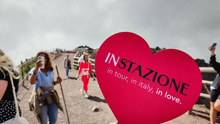 From Naples to Vesuvius: Bus, Ticket and Smart Audio Guide