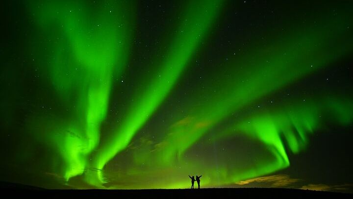 From Reykjavík: Evening Lava Tunnel Tour and Northern Lights Tour