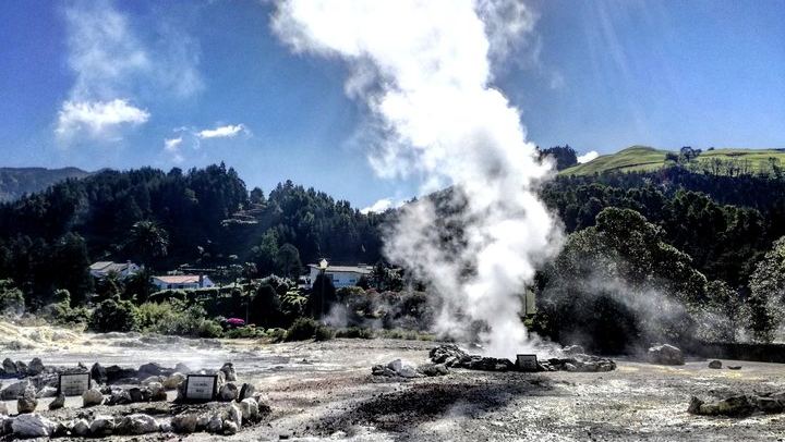 Full Day Jeep Tour Furnas with lunch (Cozido) and drinks included