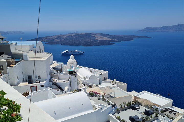 Full-Day Private Tour of Santorini Caldera & The Most Famous Sightseeing