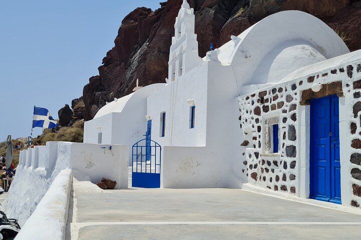 Full-Day Private Tour of Santorini Caldera & The Most Famous Sightseeing
