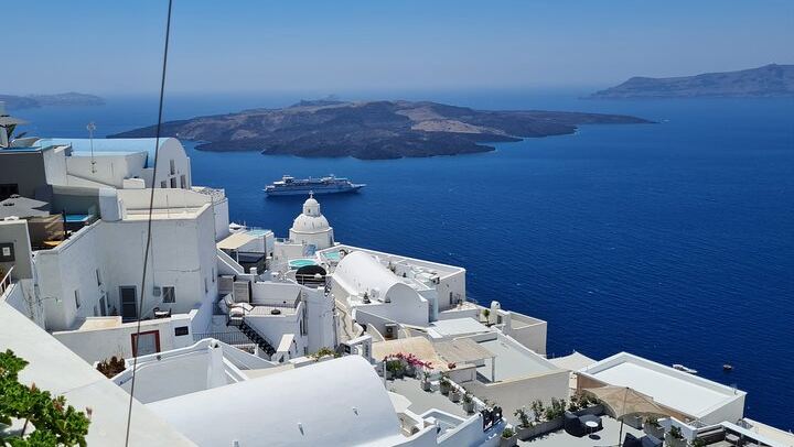 Full-Day Private Tour of Santorini Caldera & The Most Famous Sightseeing