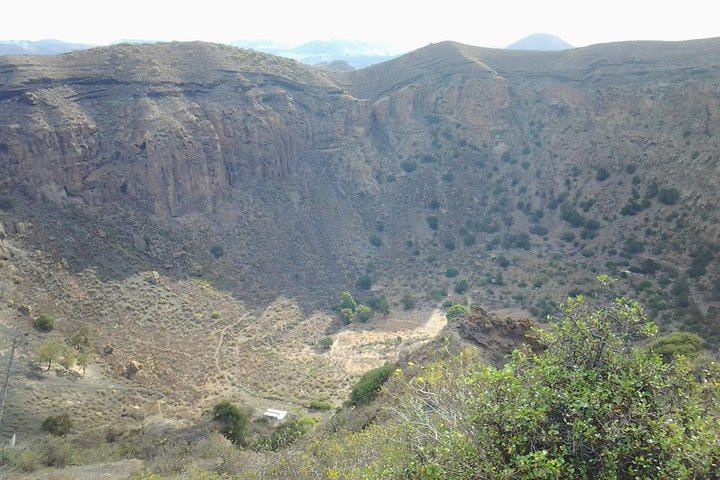Full Day to Bandama Volcano, Center and High Peaks of Gran Canaria & Roque Nublo
