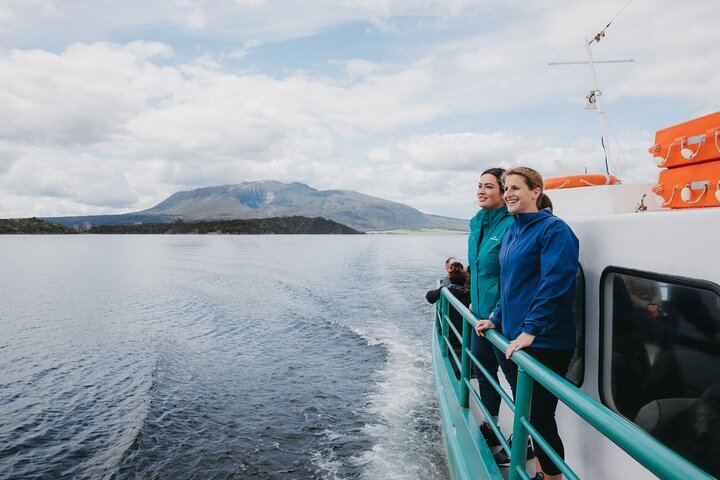 Full Waimangu Experience - Walk & Cruise
