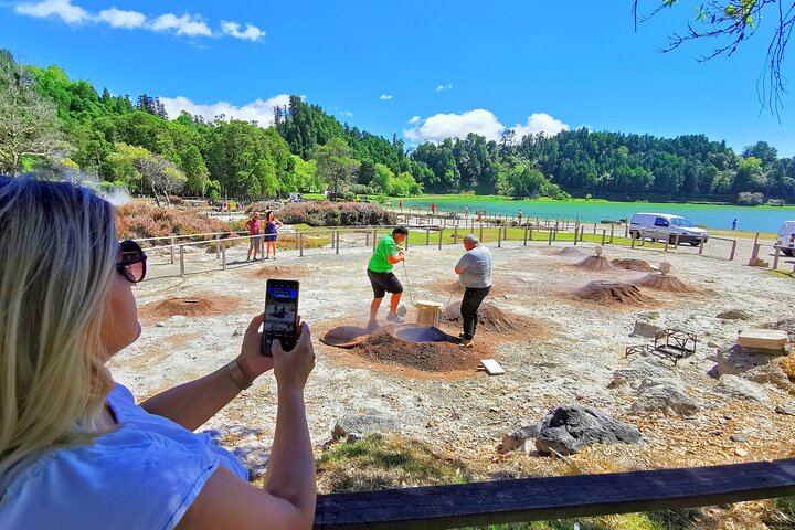 Furnas stew cooked during 6 hours in volcanic soil