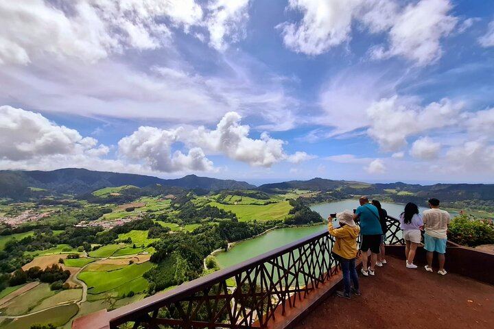 Furnas: Volcano Wonders, Tea Plantation & Waterfall Tour