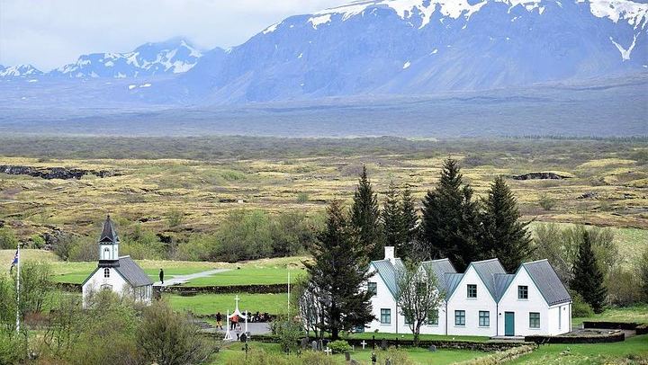 Golden Circle, Bruarfoss & Kerid Crater by Minibus from Reykjavik