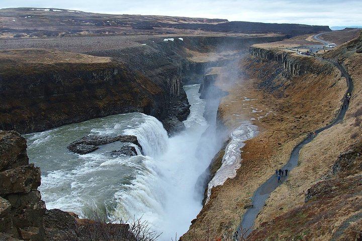Golden Circle, Bruarfoss & Kerid Crater by Minibus from Reykjavik