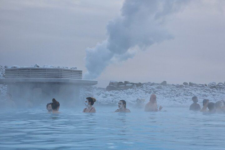 Golden Circle, Volcano Crater and Blue Lagoon Small-Group Tour