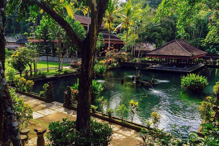 Gunung kawi sebatu temple