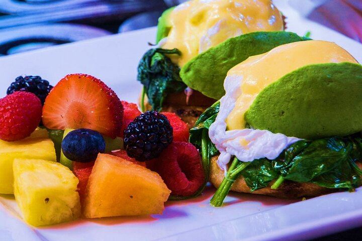 Haleakala Classic Vehicle Sunrise Tour with Breakfast