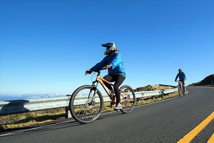 Haleakala Express Self-Guided Bike Tour with Bike Maui