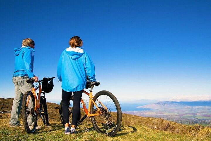 Haleakala Express Self-Guided Bike Tour with Bike Maui
