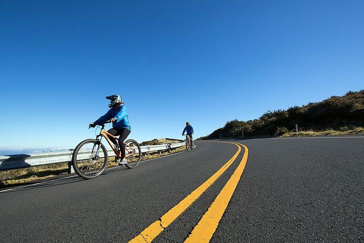 Haleakala Sunrise Best Guided Bike Tour with Bike Maui