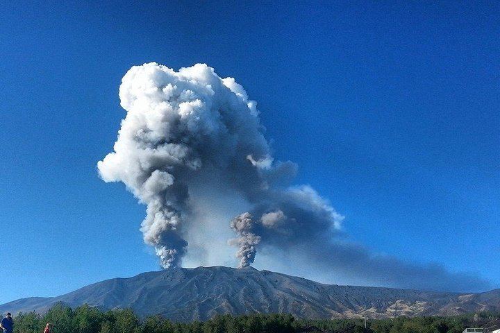 Hiking Etna North