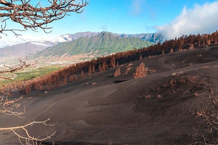 Hiking Route Visit to the New Volcano of La Palma