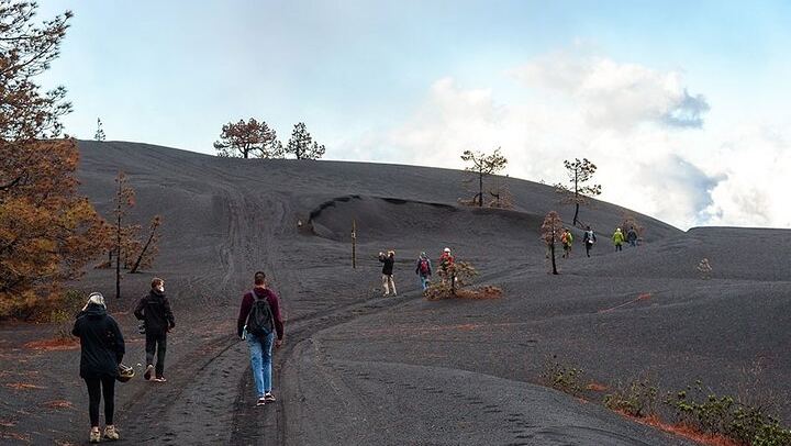 Hiking Route Visit to the New Volcano of La Palma