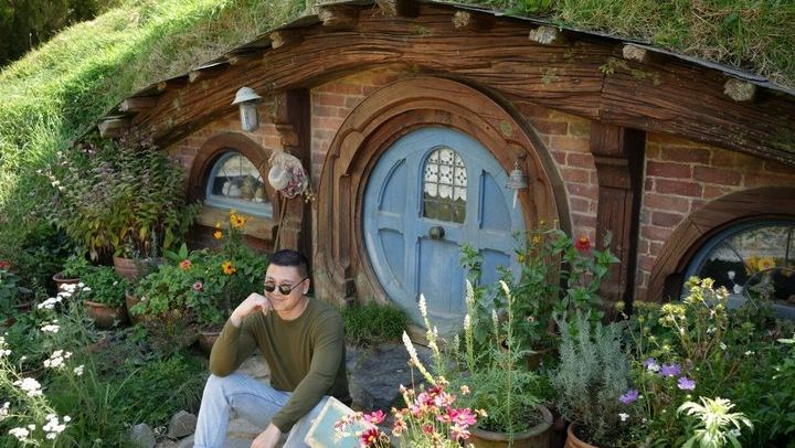 Hobbiton & Rotorua including Waiotapu Day Tour from Auckland