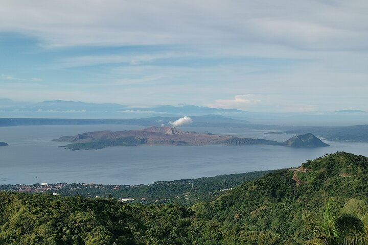 https://media-cdn.tripadvisor.com/media/attractions-splice-spp-720x480/0e/97/fc/2a.jpg