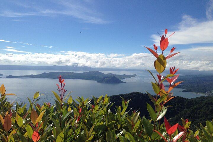 https://media-cdn.tripadvisor.com/media/attractions-splice-spp-720x480/0a/55/a5/b2.jpg