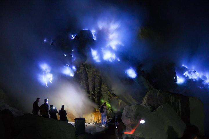 ijen blue fire