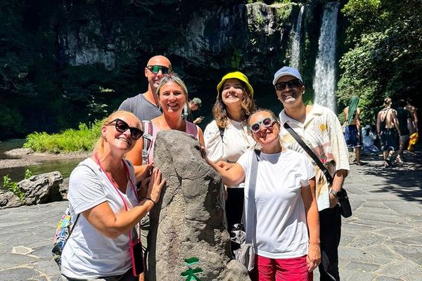 South Jeju with a Choice on Hallasan: Climb the Trail or Stay in the Gallery