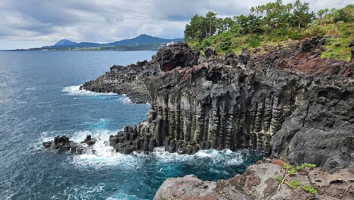 Jeju South-West Essentials: Hallasan & Signature Highlights