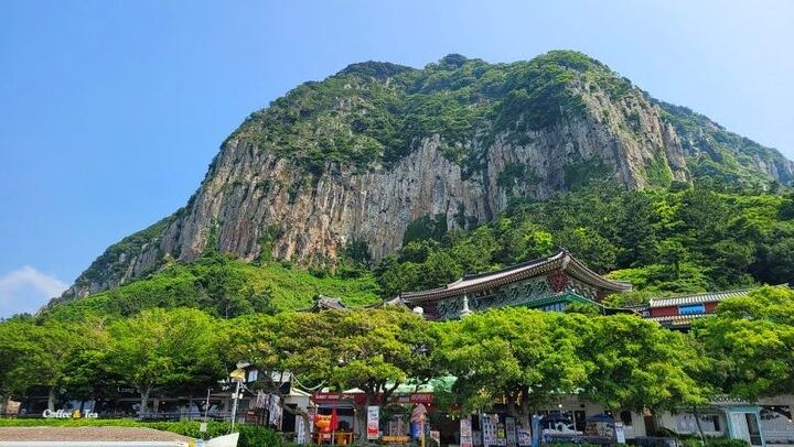 Jeju Southern UNESCO Full Day Tour with Mt.Halla