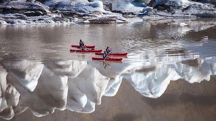 Kayaking on the Sólheimajökull Glacier Lagoon