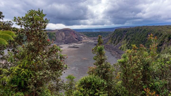 Kilauea Iki volcano rainforest lookout