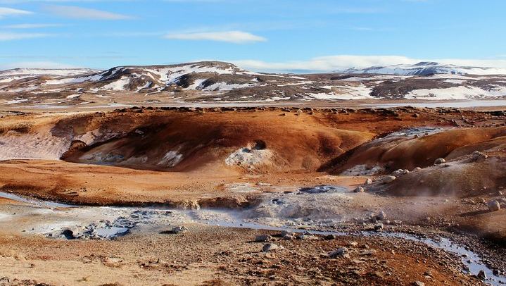 Krysuvik geothermal hot springs