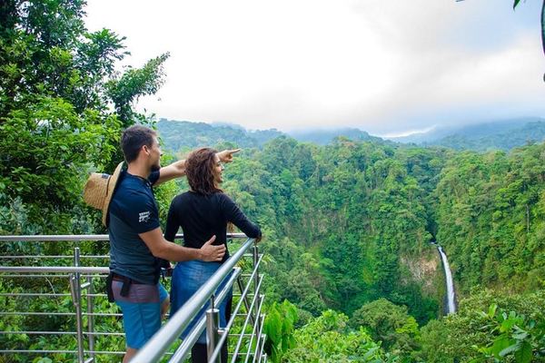 Arenal Three-Park Combo: 1968 Lava Field, 500 Steps to the Waterfall, Mistico Bridges