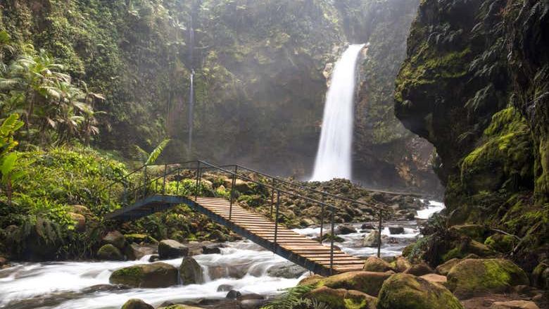 La Paz Waterfall, Celeste River & Hot Springs Tour