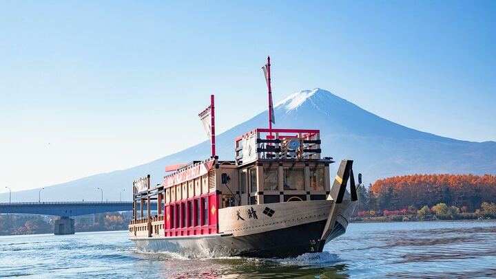 Lake Kawaguchiko Cruise