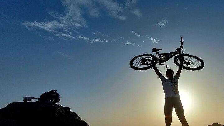 Lanzarote E-Bike Tour: Volcano Craters & Scenic Vineyards
