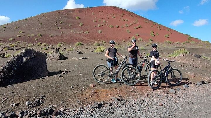 Lanzarote E-Bike Tour: Volcano Craters & Scenic Vineyards