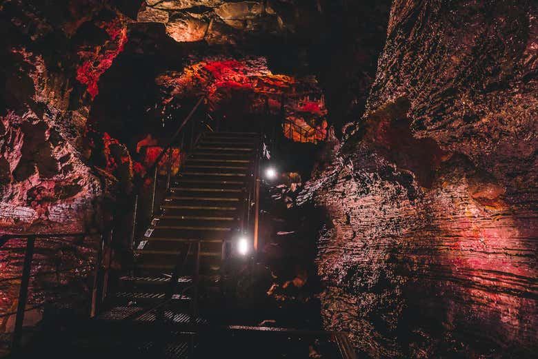 Lava Tunnel Tour