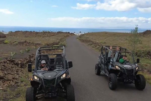 Lanzarote by Buggy: El Cuervo, La Geria and Las Grietas