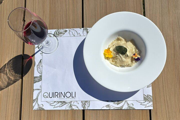 Lunch & Wine Tasting in the National Park of Mt Vesuvius